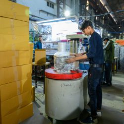 SEMI AUTOMATIC PACKING MACHINE 